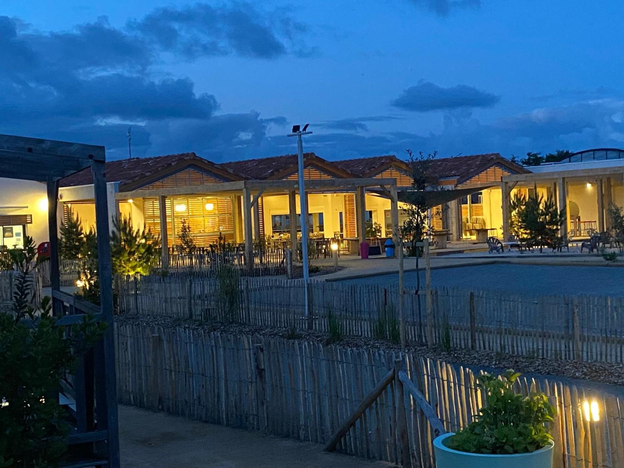 Richards Holidays Jard-sur-Mer Extérieur photo